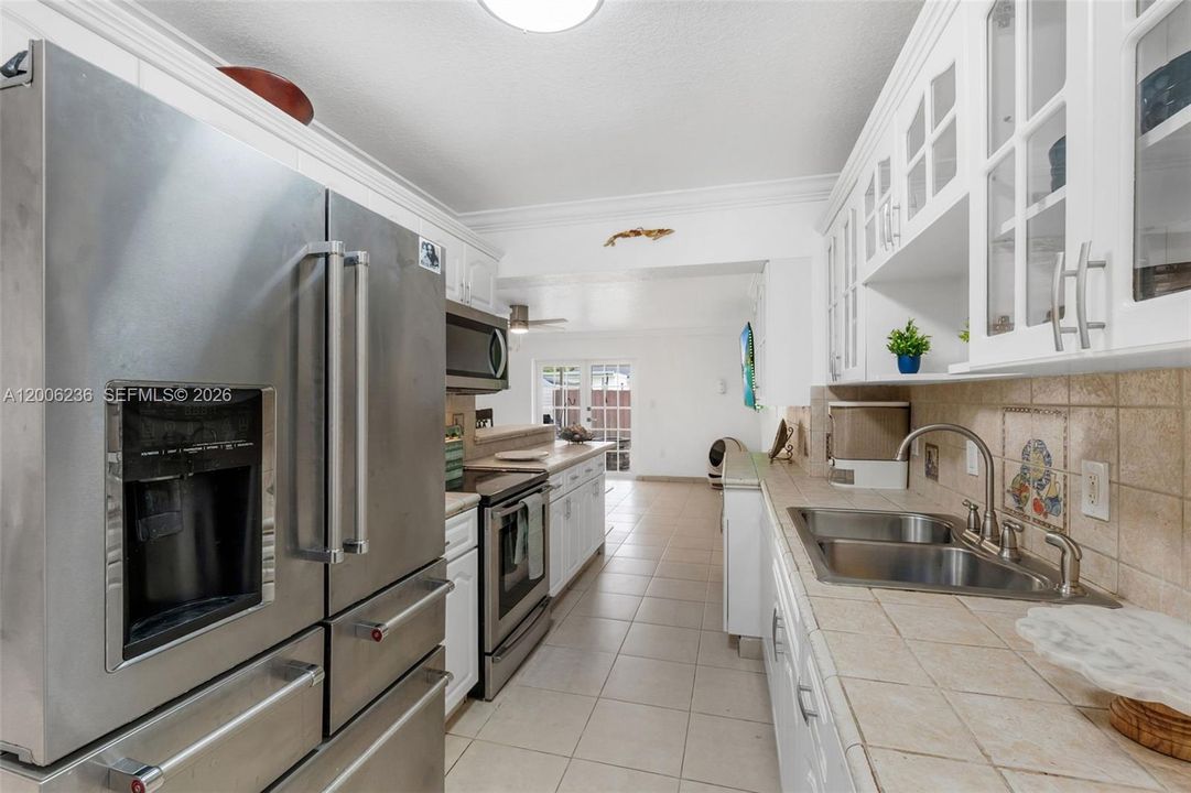 Active With Contract: $775,000 (4 beds, 4 baths, 2400 Square Feet)