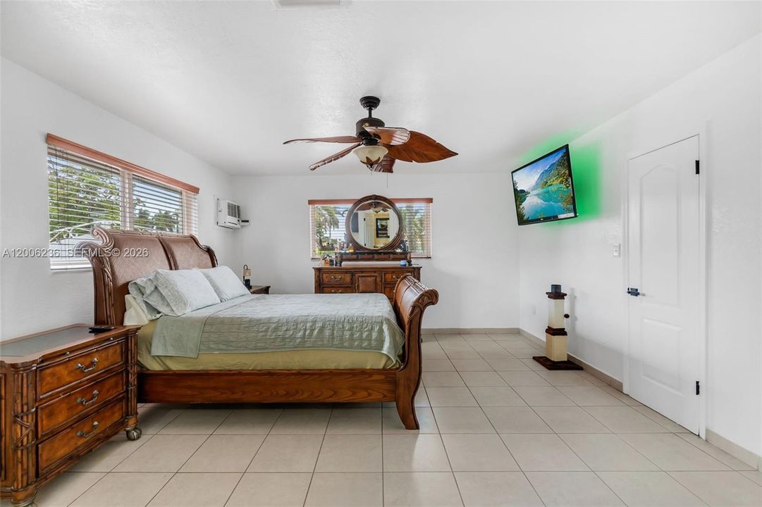 Active With Contract: $775,000 (4 beds, 4 baths, 2400 Square Feet)