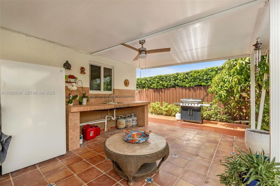 Active With Contract: $775,000 (4 beds, 4 baths, 2400 Square Feet)
