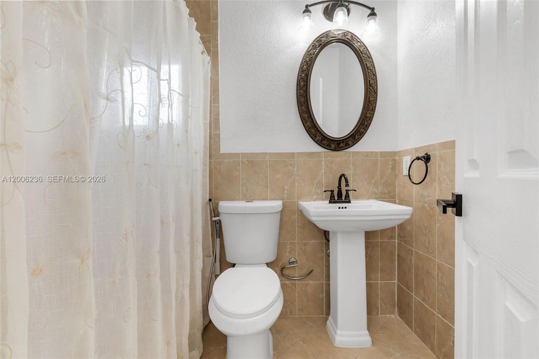 Active With Contract: $775,000 (4 beds, 4 baths, 2400 Square Feet)