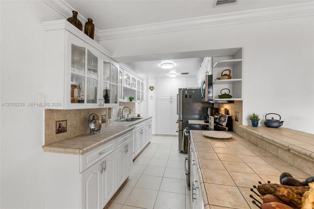 Active With Contract: $775,000 (4 beds, 4 baths, 2400 Square Feet)