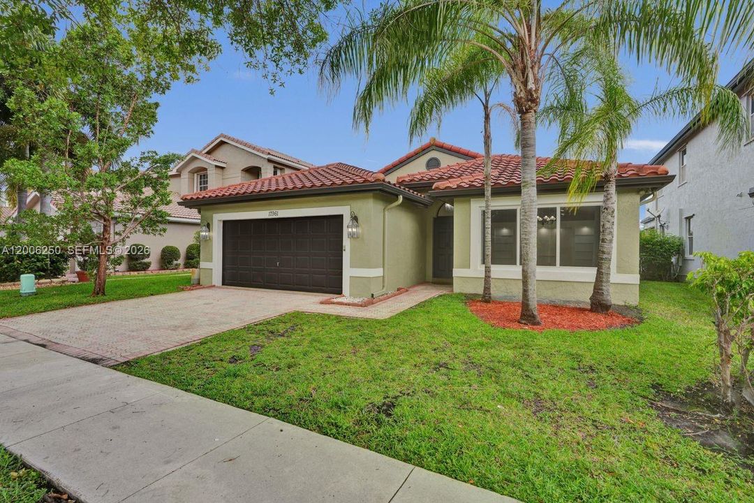 For Sale: $779,000 (3 beds, 2 baths, 1731 Square Feet)
