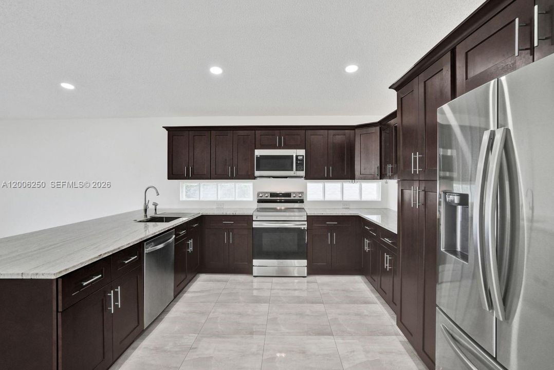 For Sale: $779,000 (3 beds, 2 baths, 1731 Square Feet)
