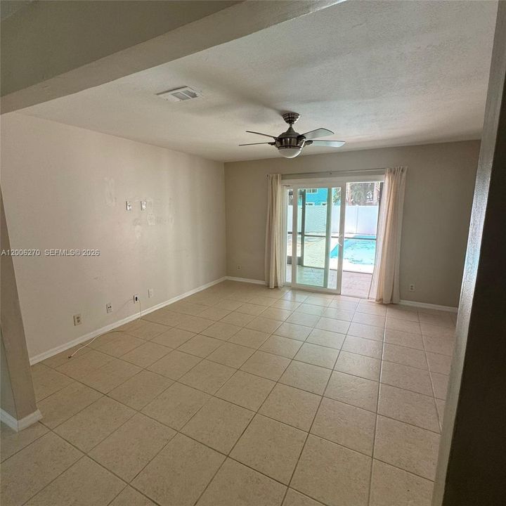 For Sale: $530,000 (3 beds, 2 baths, 1596 Square Feet)