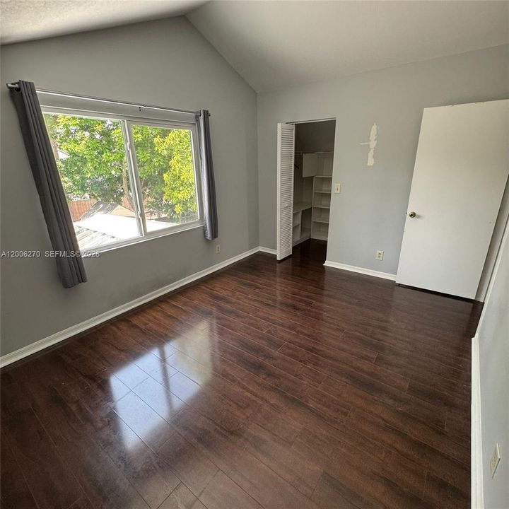 For Sale: $530,000 (3 beds, 2 baths, 1596 Square Feet)