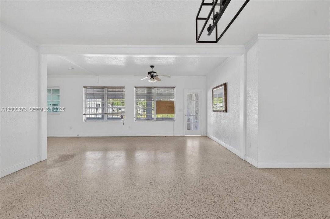 For Sale: $1,200,000 (3 beds, 2 baths, 2844 Square Feet)