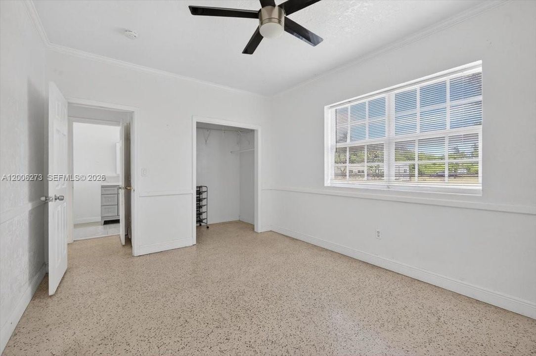For Sale: $1,200,000 (3 beds, 2 baths, 2844 Square Feet)