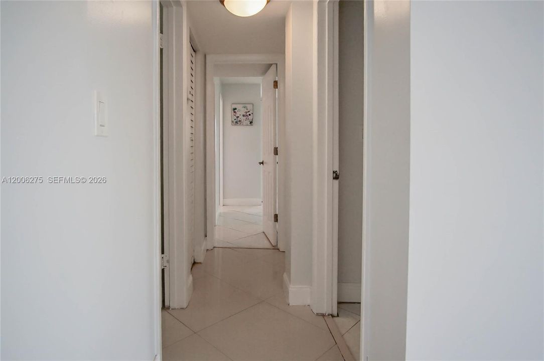 Activo con contrato: $249,000 (2 camas, 2 baños, 959 Pies cuadrados)
