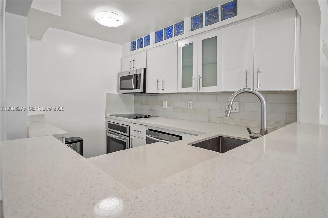 Activo con contrato: $249,000 (2 camas, 2 baños, 959 Pies cuadrados)