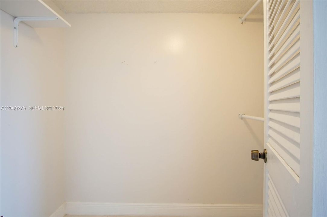 Activo con contrato: $249,000 (2 camas, 2 baños, 959 Pies cuadrados)