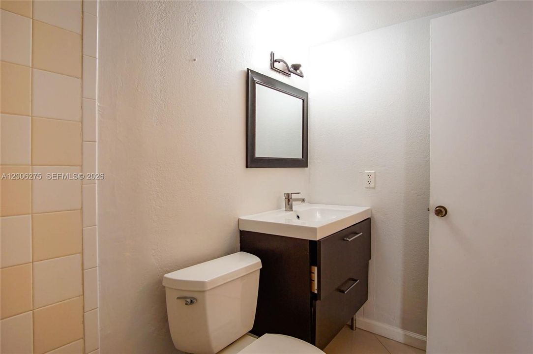 Activo con contrato: $249,000 (2 camas, 2 baños, 959 Pies cuadrados)