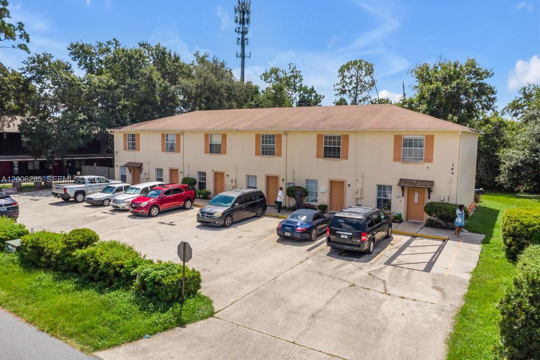 Recently Sold: $1,199,000 (0 beds, 0 baths, 0 Square Feet)