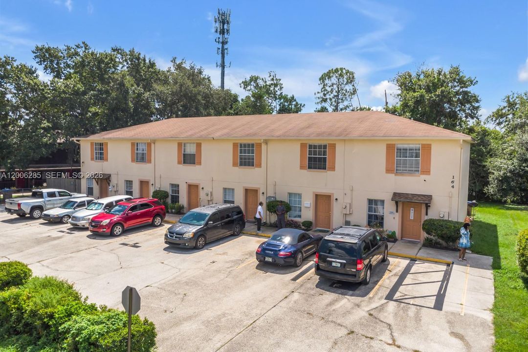 Recently Sold: $1,199,000 (0 beds, 0 baths, 0 Square Feet)