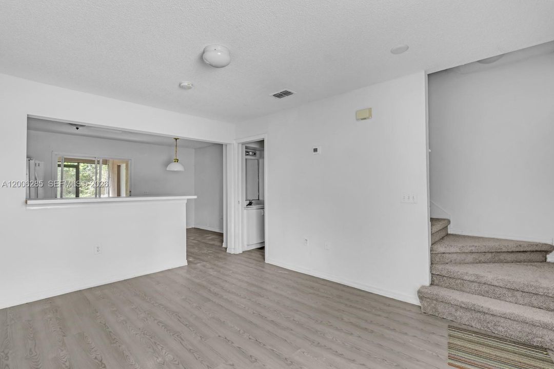 Recently Sold: $1,199,000 (0 beds, 0 baths, 0 Square Feet)