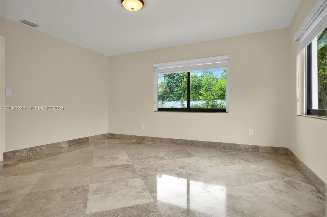 For Rent: $6,500 (3 beds, 2 baths, 1698 Square Feet)