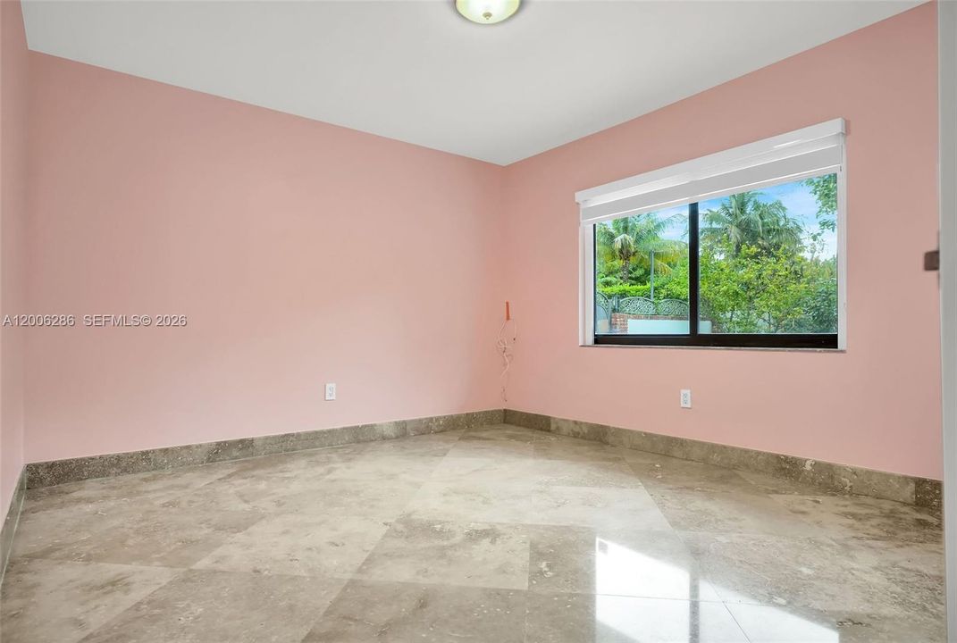 For Rent: $6,500 (3 beds, 2 baths, 1698 Square Feet)