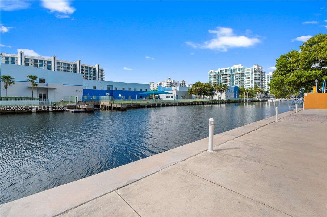 For Sale: $710,000 (3 beds, 2 baths, 2020 Square Feet)