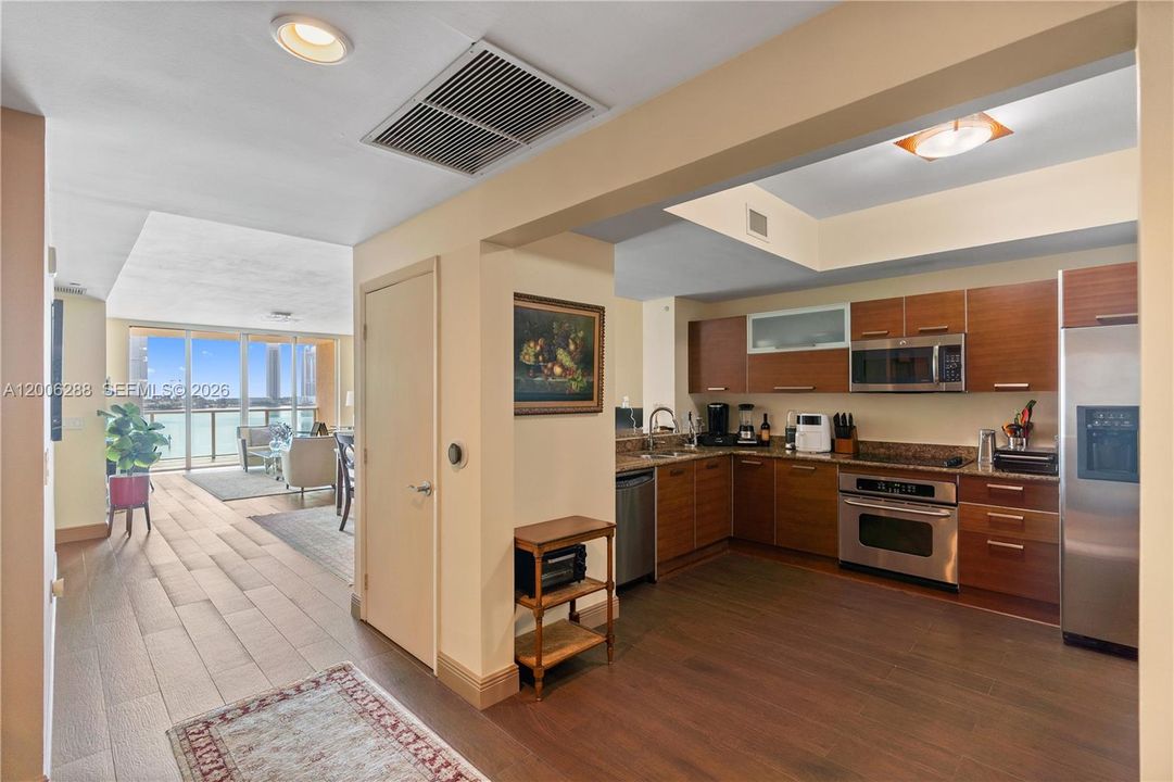 For Sale: $710,000 (3 beds, 2 baths, 2020 Square Feet)