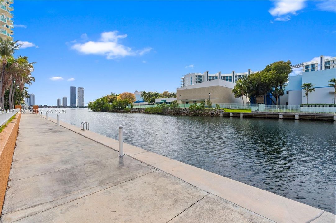 For Sale: $710,000 (3 beds, 2 baths, 2020 Square Feet)