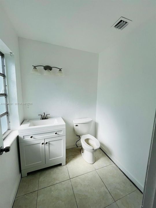 最近租的: $22 (0 贝兹, 0 浴室, 0 平方英尺)