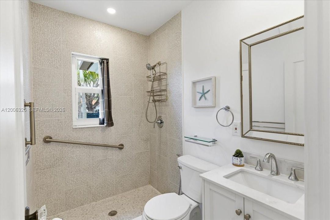 Active With Contract: $725,000 (3 beds, 2 baths, 1548 Square Feet)