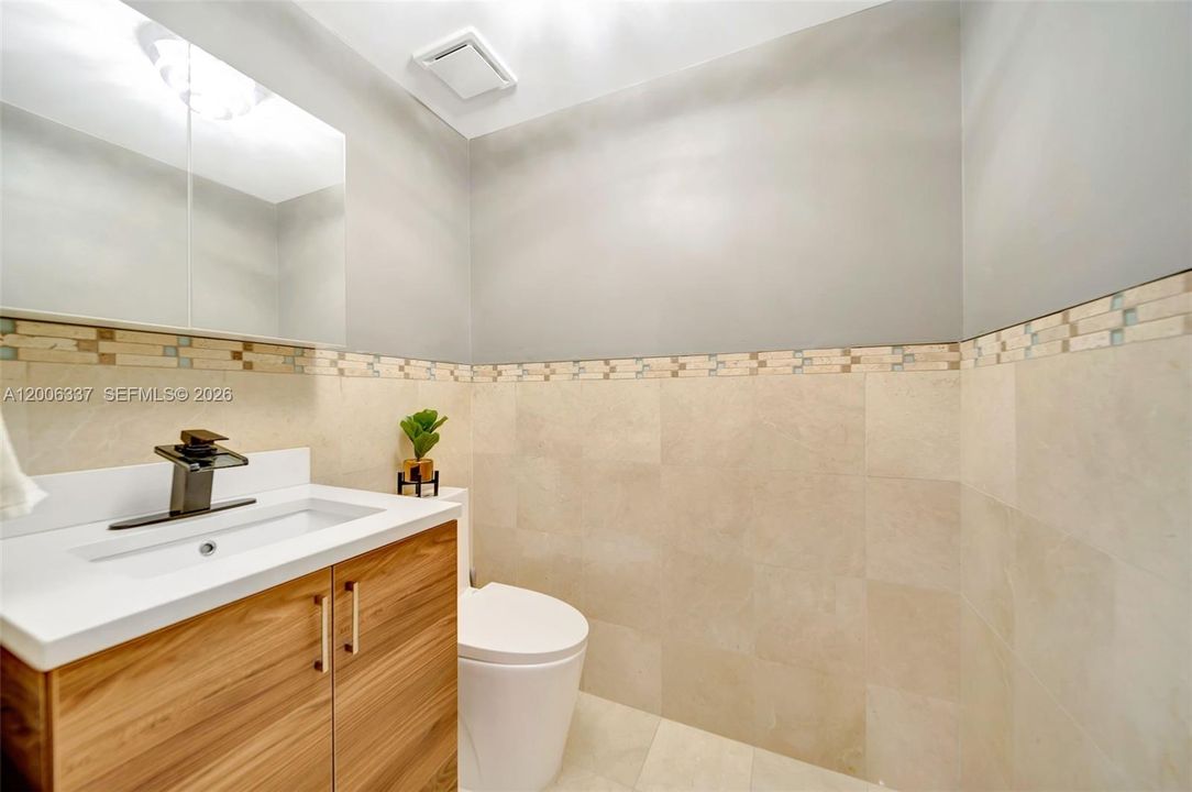 For Rent: $7,500 (2 beds, 2 baths, 1988 Square Feet)