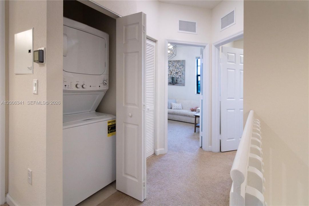 En Venta: $484,900 (3 camas, 2 baños, 1668 Pies cuadrados)