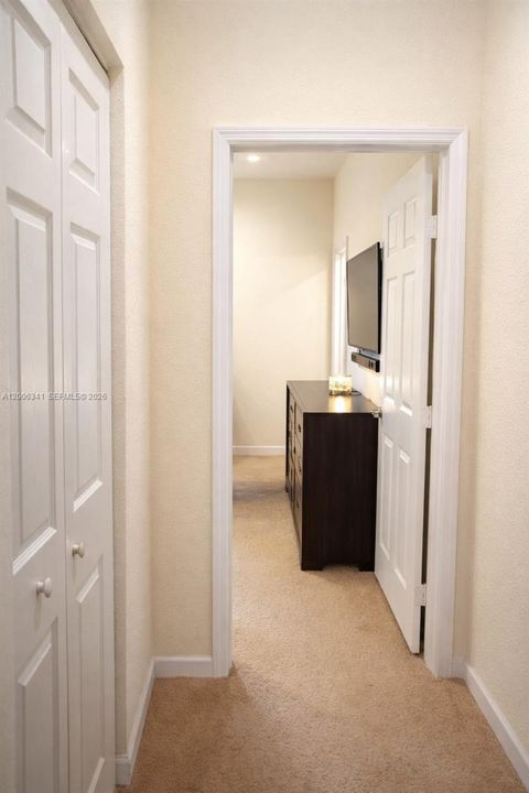 En Venta: $484,900 (3 camas, 2 baños, 1668 Pies cuadrados)