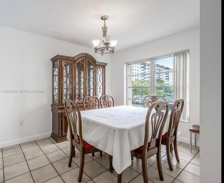 For Sale: $109,000 (2 beds, 2 baths, 1120 Square Feet)
