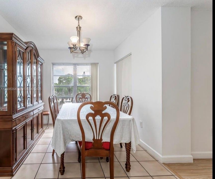 For Sale: $109,000 (2 beds, 2 baths, 1120 Square Feet)