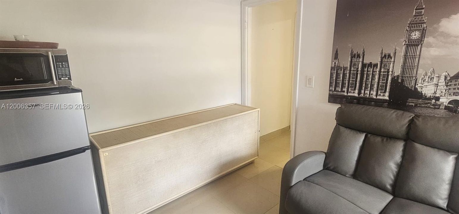 В аренду: $1,200 (1 спален, 1 ванн, 1061 Квадратных фут)