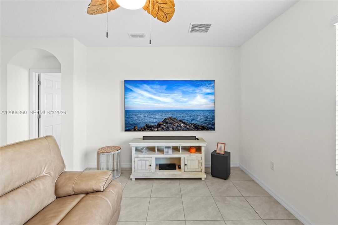 For Sale: $357,000 (4 beds, 2 baths, 1830 Square Feet)