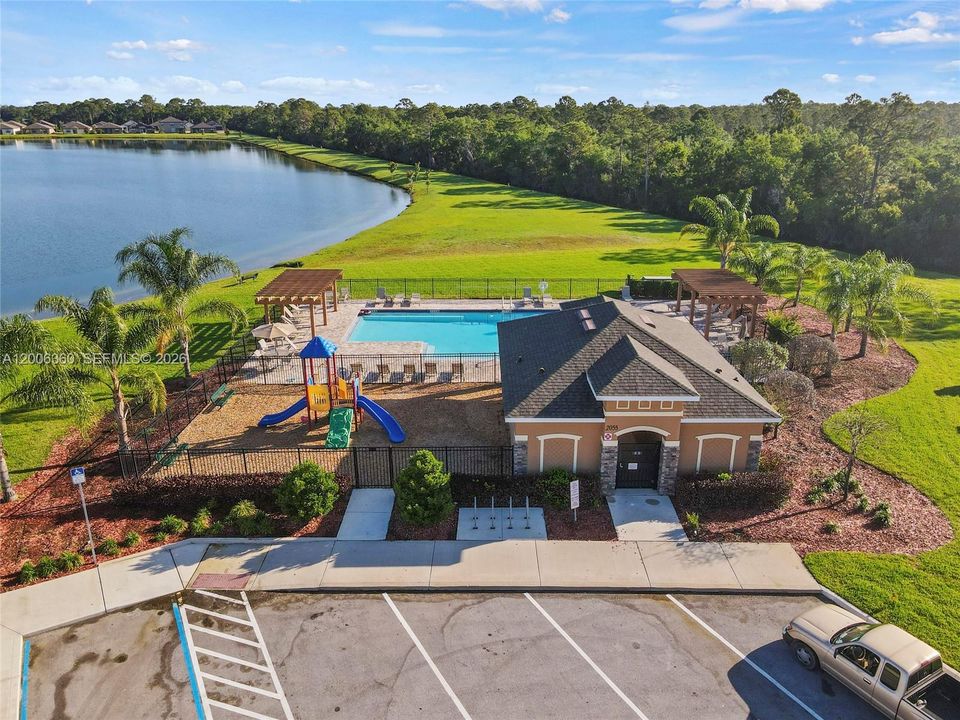 For Sale: $357,000 (4 beds, 2 baths, 1830 Square Feet)