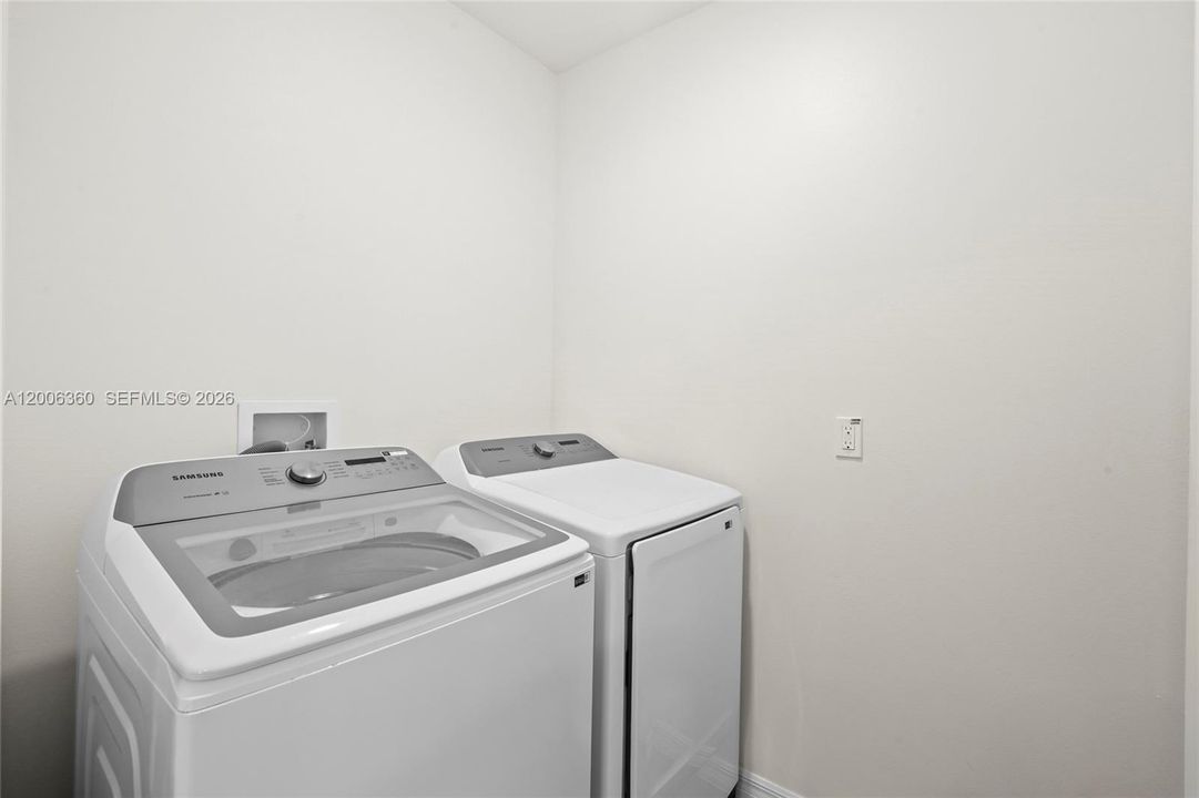 For Sale: $357,000 (4 beds, 2 baths, 1830 Square Feet)