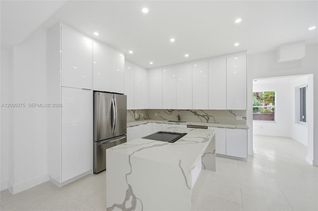 For Sale: $1,485,000 (3 beds, 3 baths, 1428 Square Feet)