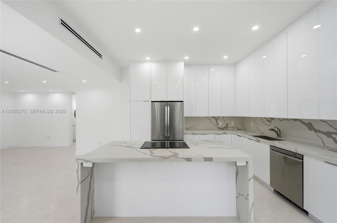 For Sale: $1,485,000 (3 beds, 3 baths, 1428 Square Feet)