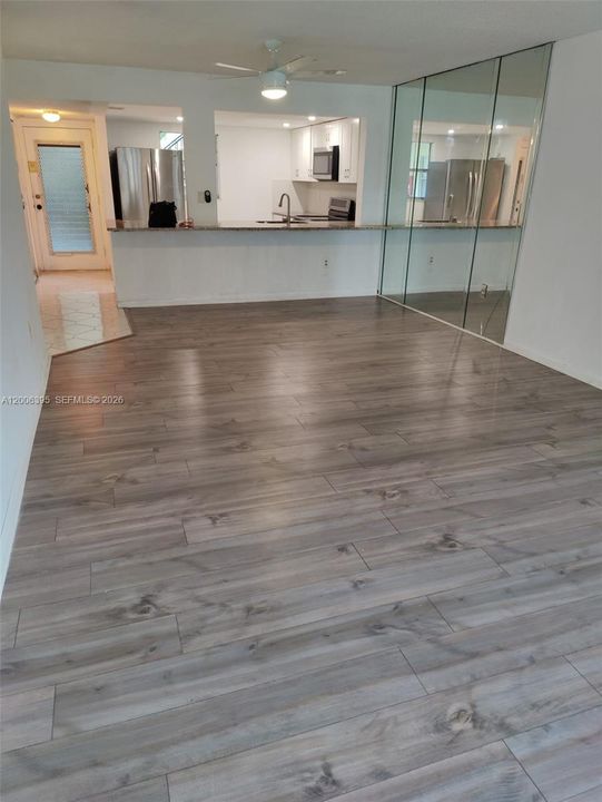 For Sale: $190,000 (2 beds, 2 baths, 1000 Square Feet)