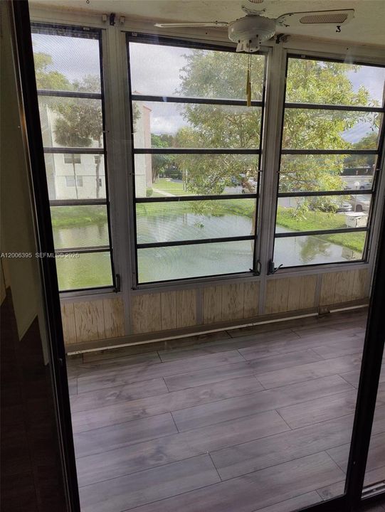 For Sale: $190,000 (2 beds, 2 baths, 1000 Square Feet)