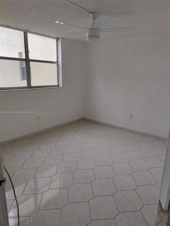 For Sale: $190,000 (2 beds, 2 baths, 1000 Square Feet)