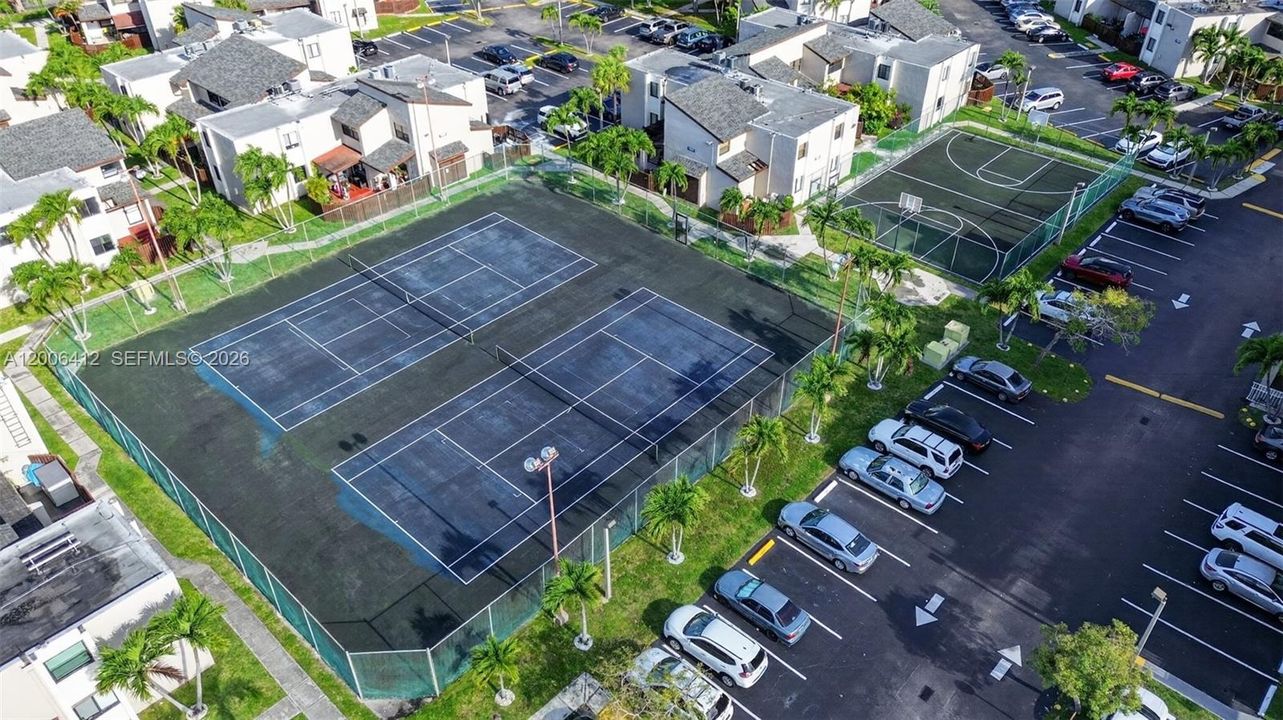 En Venta: $339,900 (3 camas, 2 baños, 1275 Pies cuadrados)