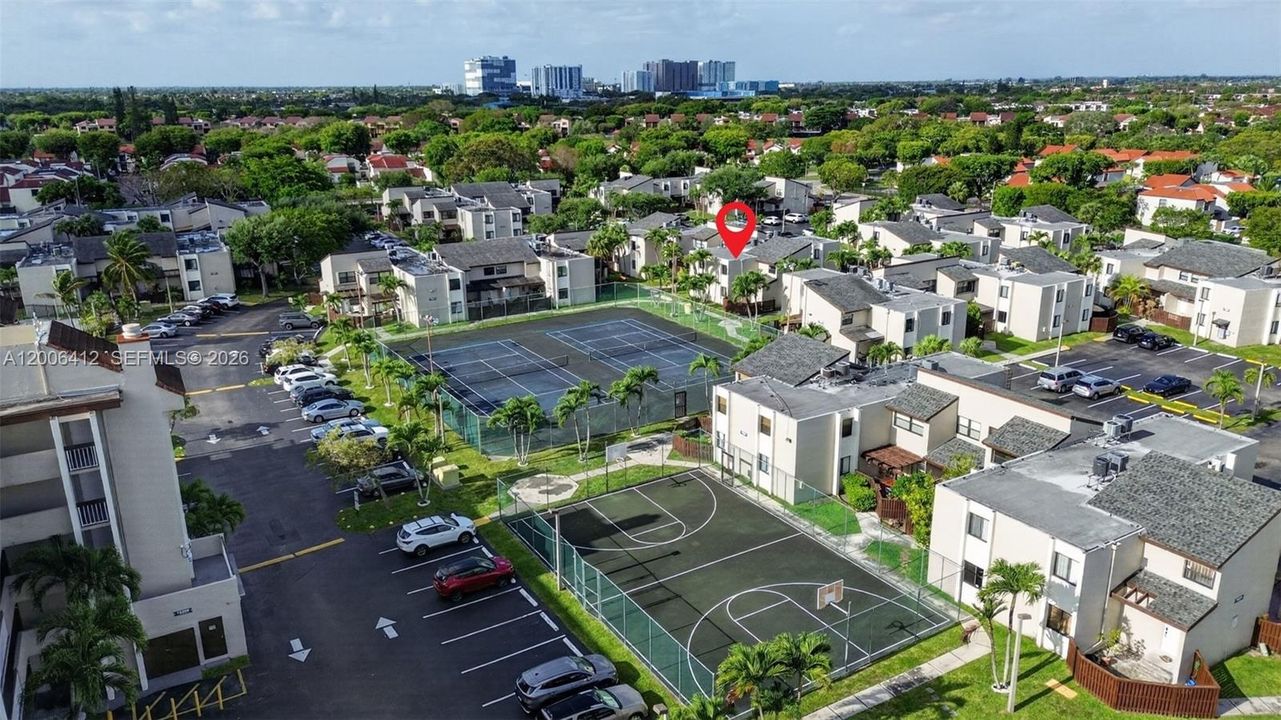 En Venta: $339,900 (3 camas, 2 baños, 1275 Pies cuadrados)