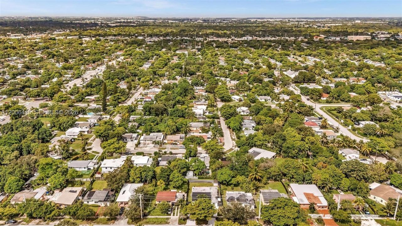 Vendido Recientemente: $649,000 (4 camas, 2 baños, 1724 Pies cuadrados)