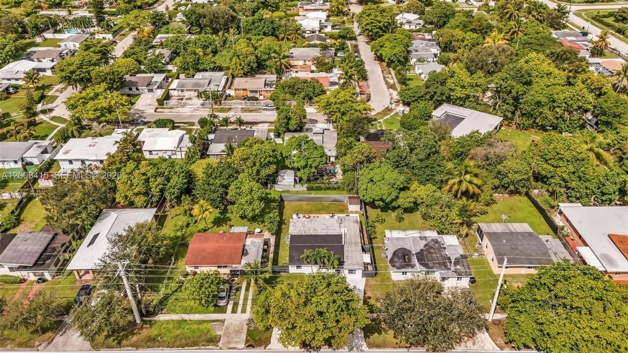 Vendido Recientemente: $649,000 (4 camas, 2 baños, 1724 Pies cuadrados)