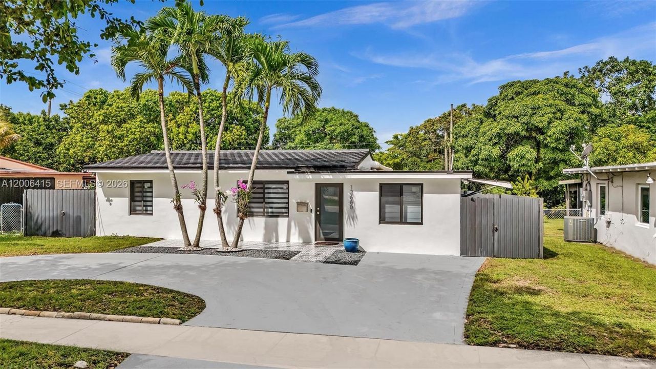 Vendido Recientemente: $649,000 (4 camas, 2 baños, 1724 Pies cuadrados)