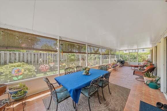 25 Patio (1)