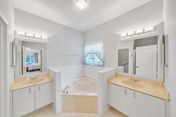 7 Primary Bathroom (1)