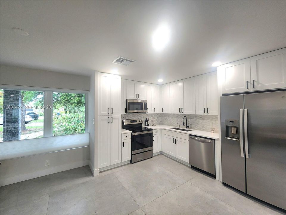 En Venta: $749,999 (3 camas, 2 baños, 1214 Pies cuadrados)