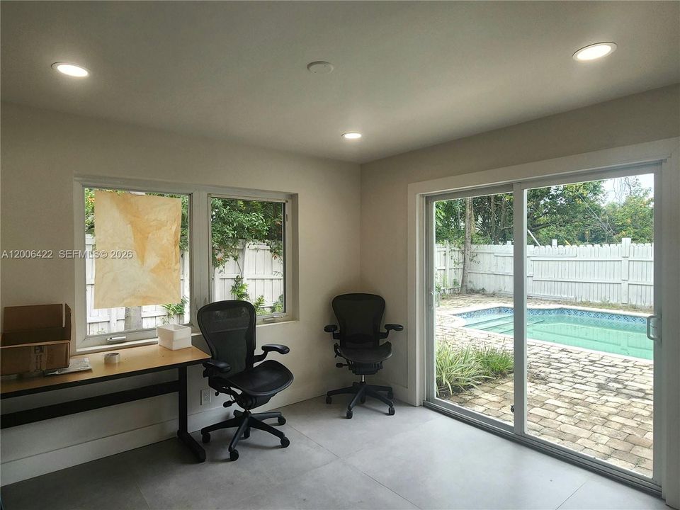 En Venta: $749,999 (3 camas, 2 baños, 1214 Pies cuadrados)