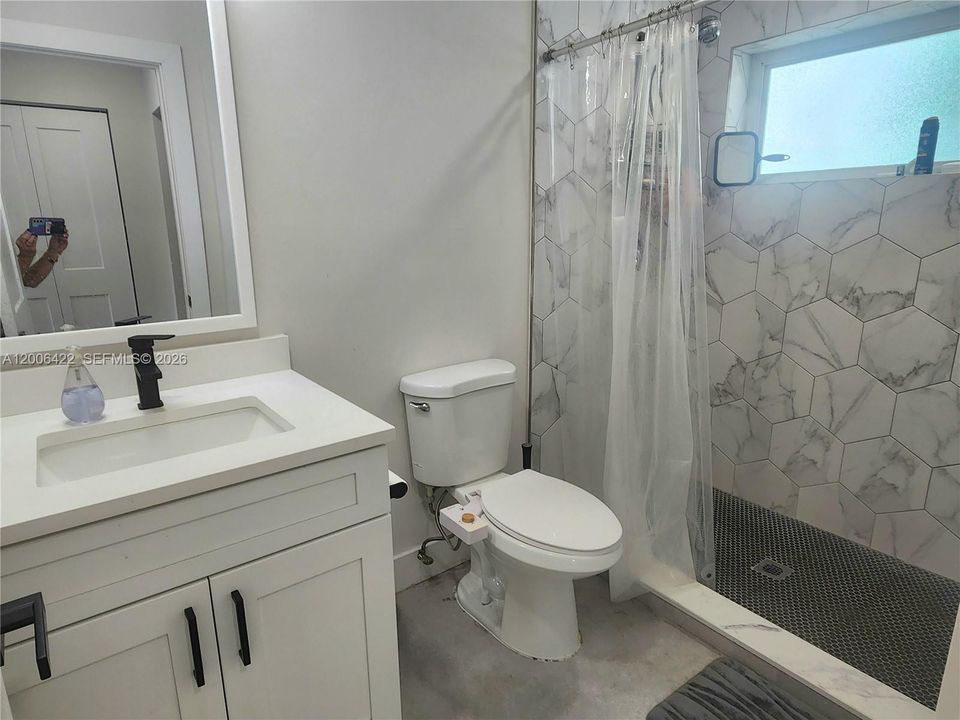 En Venta: $749,999 (3 camas, 2 baños, 1214 Pies cuadrados)