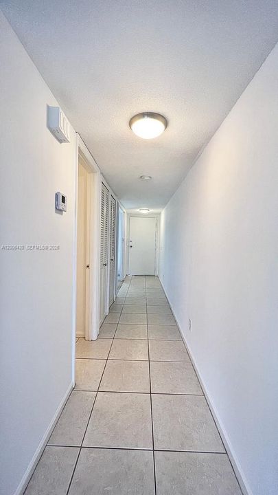 Active With Contract: $1,850 (1 beds, 1 baths, 502 Square Feet)
